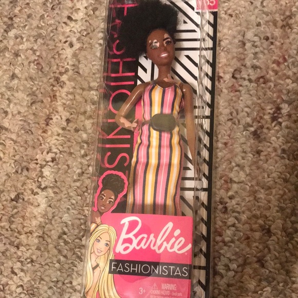 Fashionista Barbie - Picture 4 of 8